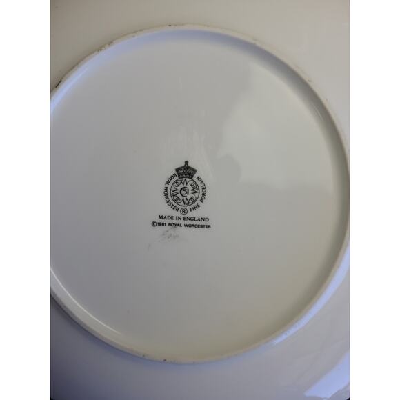 Royal Worcester Prince Charles And Lady Diana Commemorative Plate 1981. - Picture 6 of 6